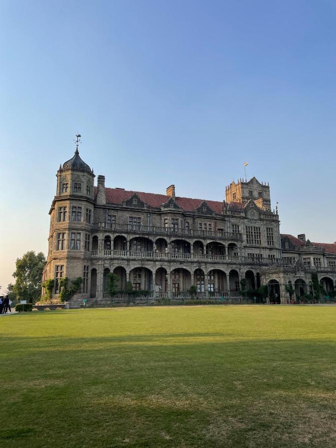 Mountain Zest-Simla Royale Near Mall Road-Free Pickup From Railway Station Simla Exterior photo