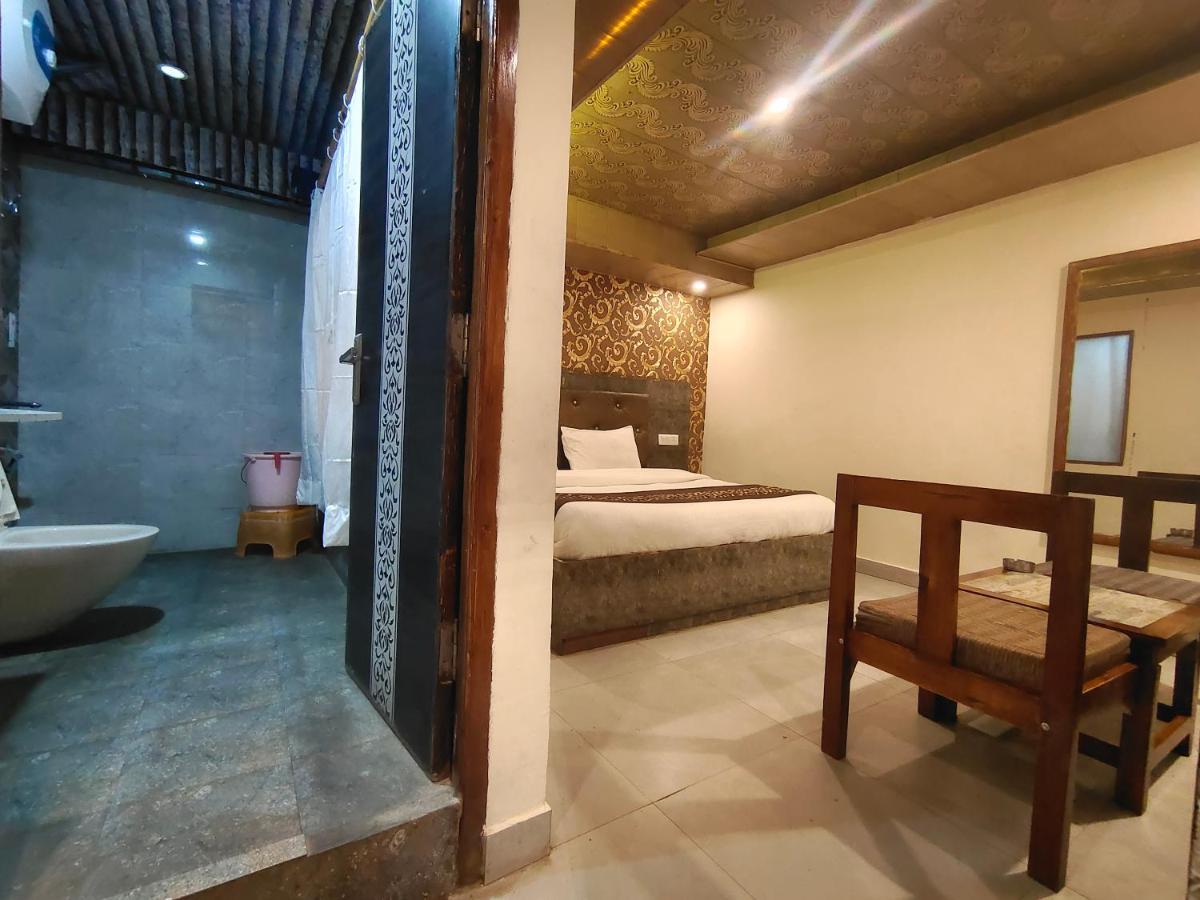 Mountain Zest-Simla Royale Near Mall Road-Free Pickup From Railway Station Simla Exterior photo