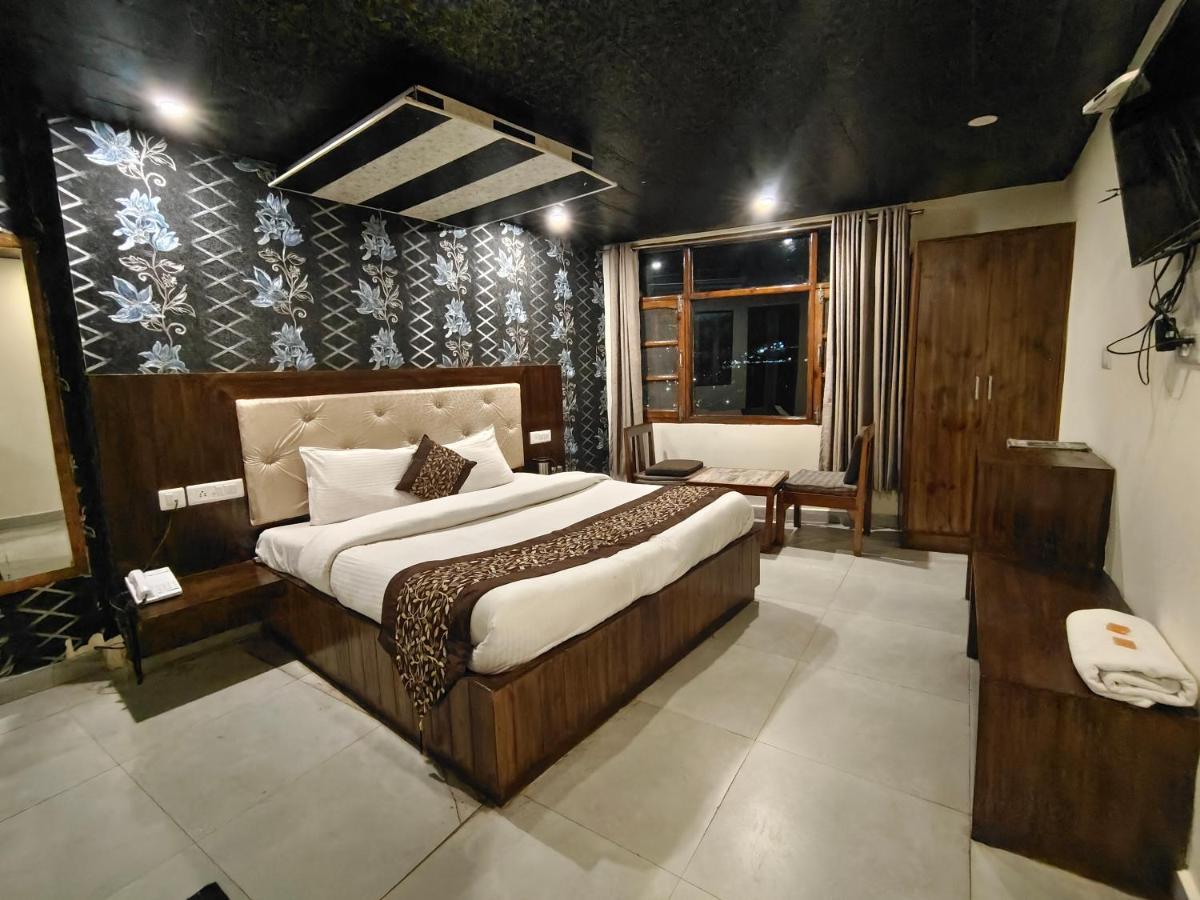 Mountain Zest-Simla Royale Near Mall Road-Free Pickup From Railway Station Simla Exterior photo